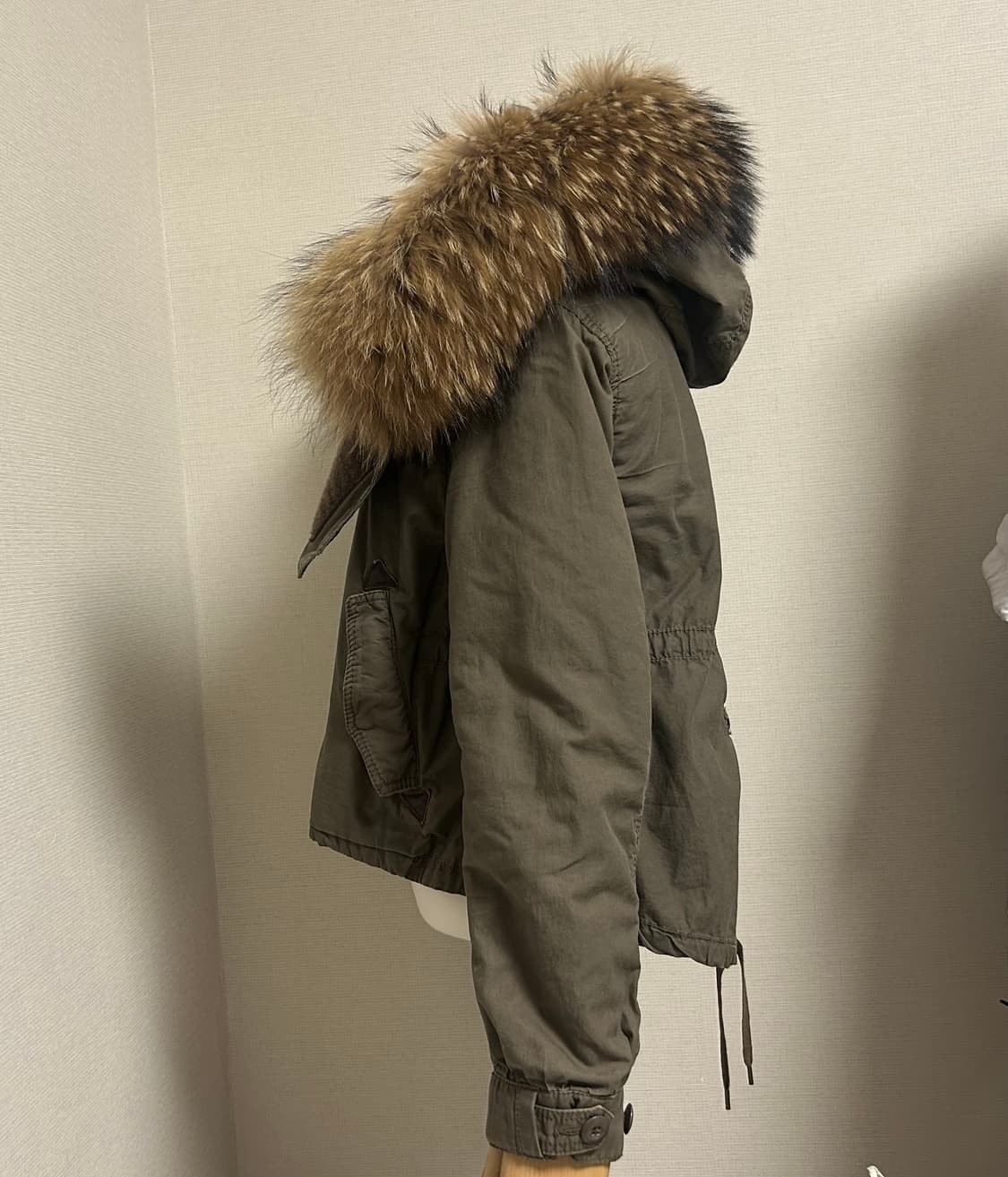 GOA G.O.A 고아 라쿤퍼 숏 자켓 상품이미지3