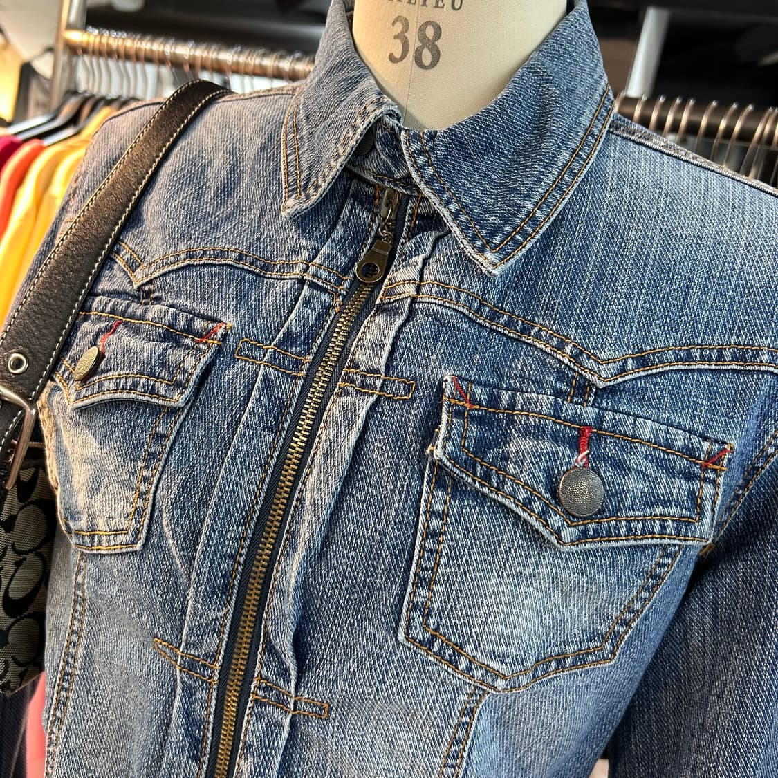 Vintage y2k Denim Jacket 상품이미지3