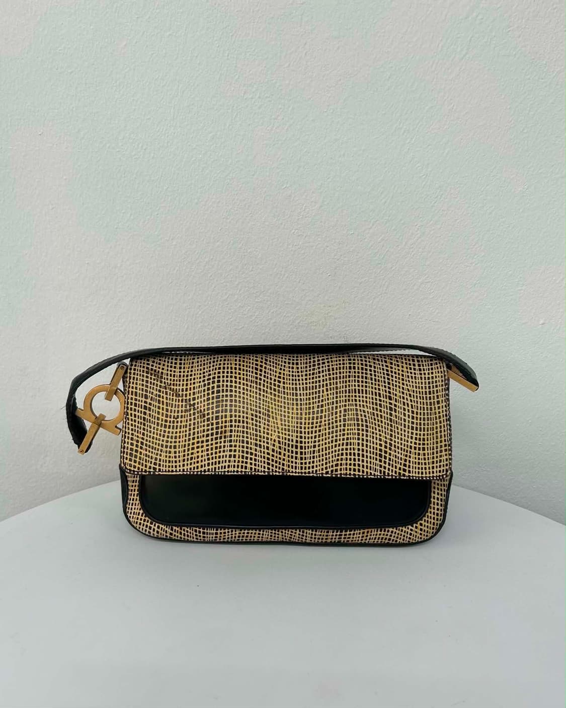 Salvatore Ferragamo Vara Pattern Shoulde 상품이미지1