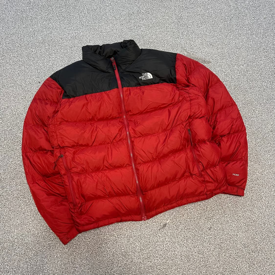 노스페이스 눕시 700 패딩 상품이미지1