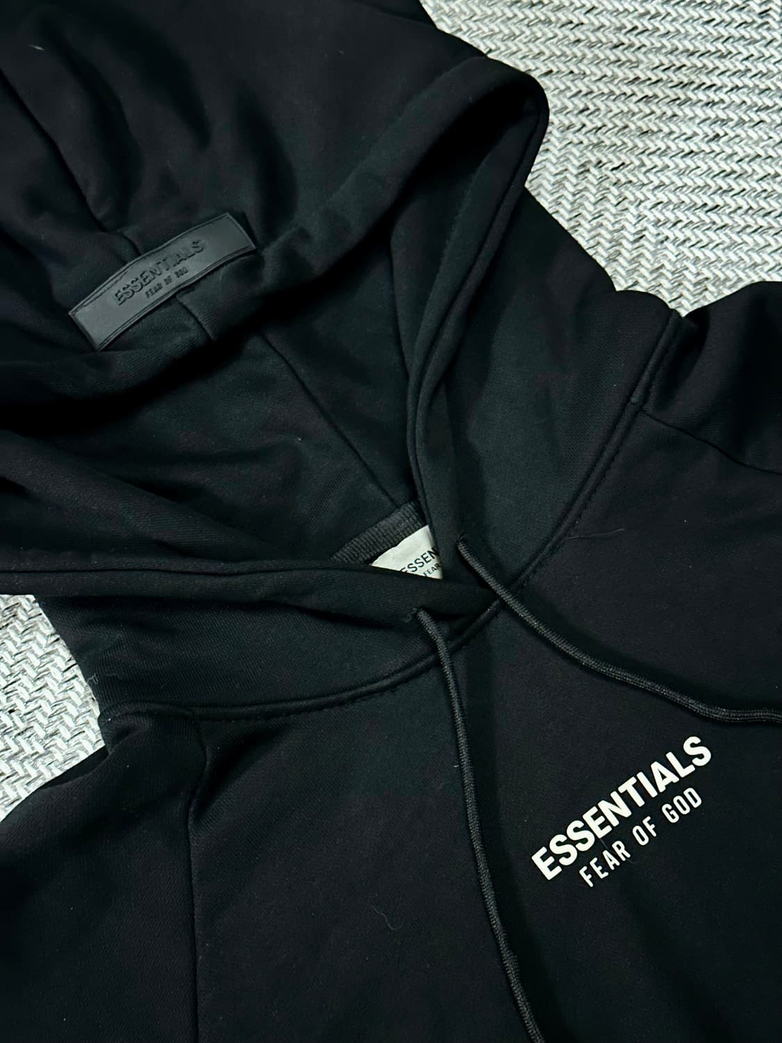 피어오브갓 에센셜 후드티 블랙 상품이미지2