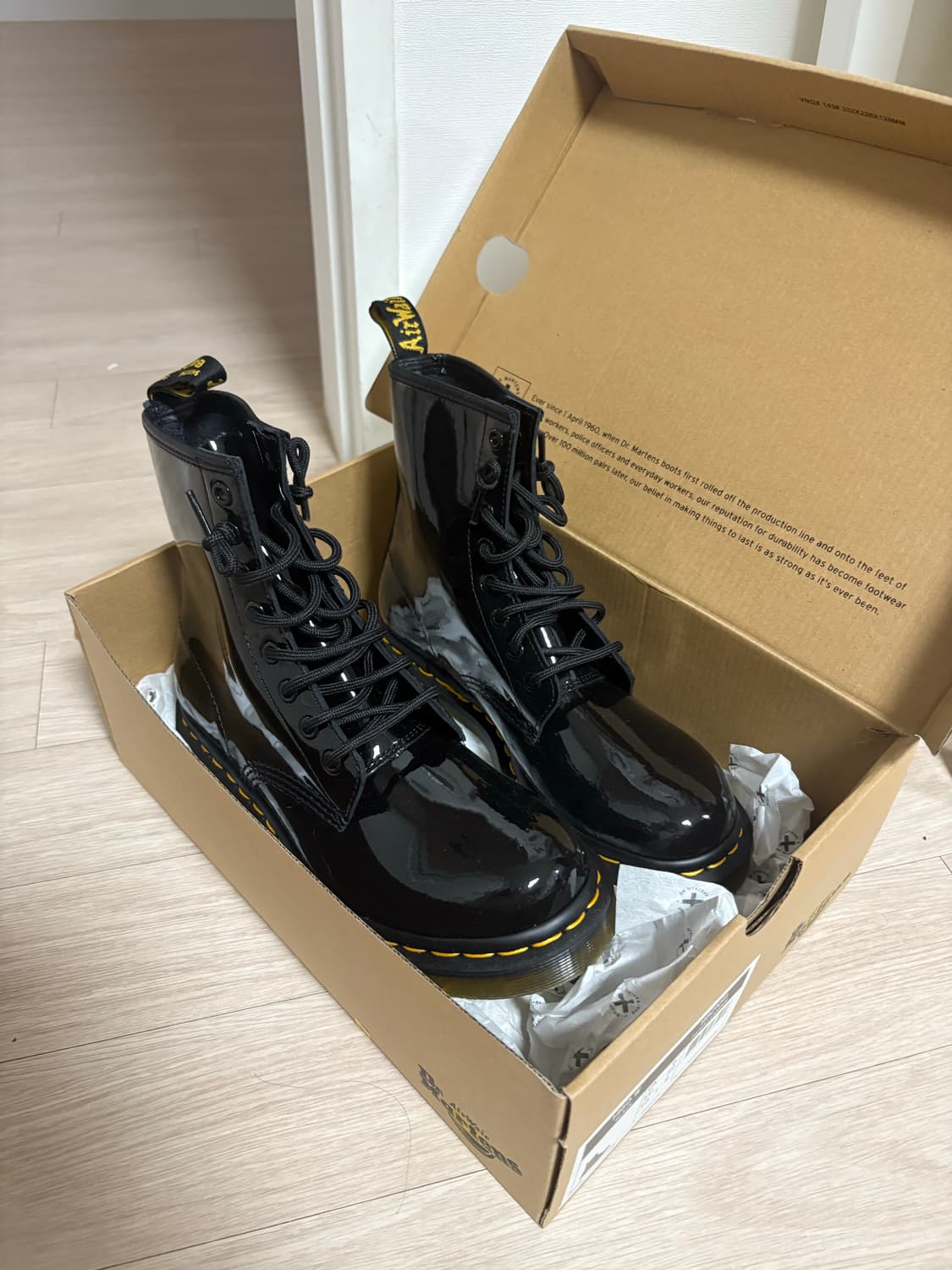 닥터마틴 페이턴트 black patent lamper 상품이미지1