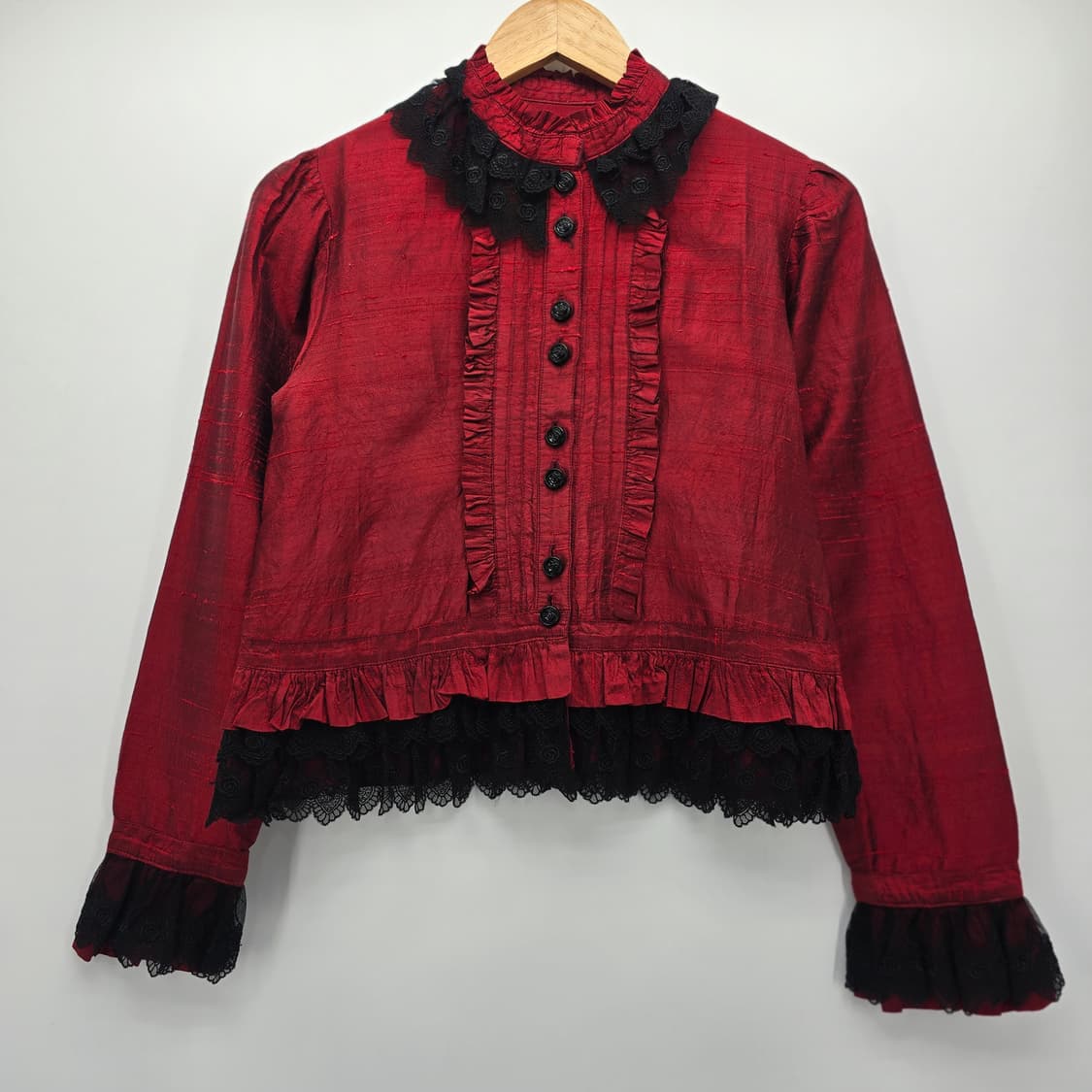 레드 빈티지 레이스 블라우스 상품이미지1