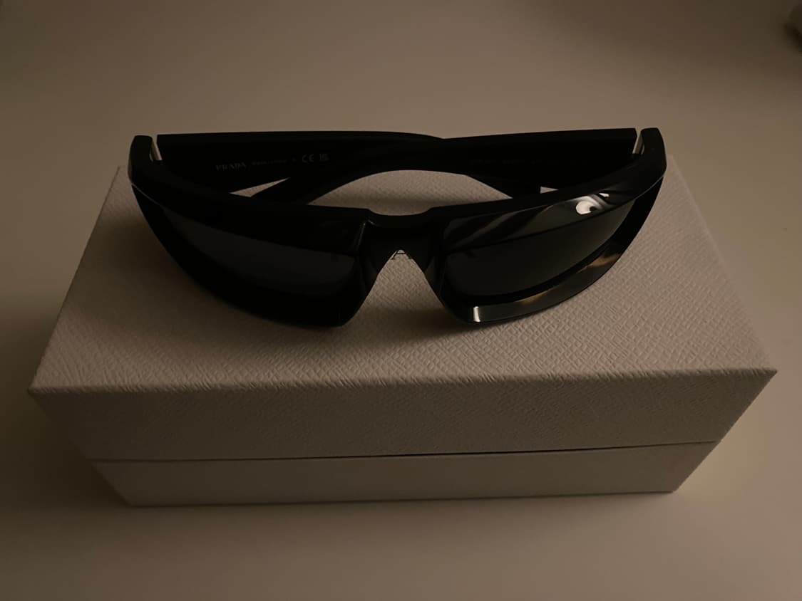 25ys 프라다 런웨이 선글라스 상품이미지1