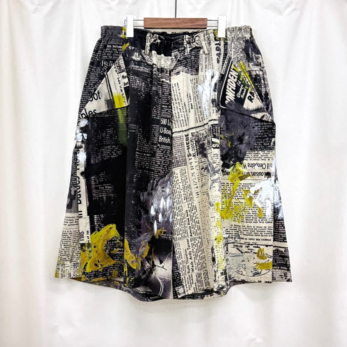 요지야마모토 뿌르옴므 페인트 뉴스페이퍼 드로스트링 하프 팬츠 상품이미지2