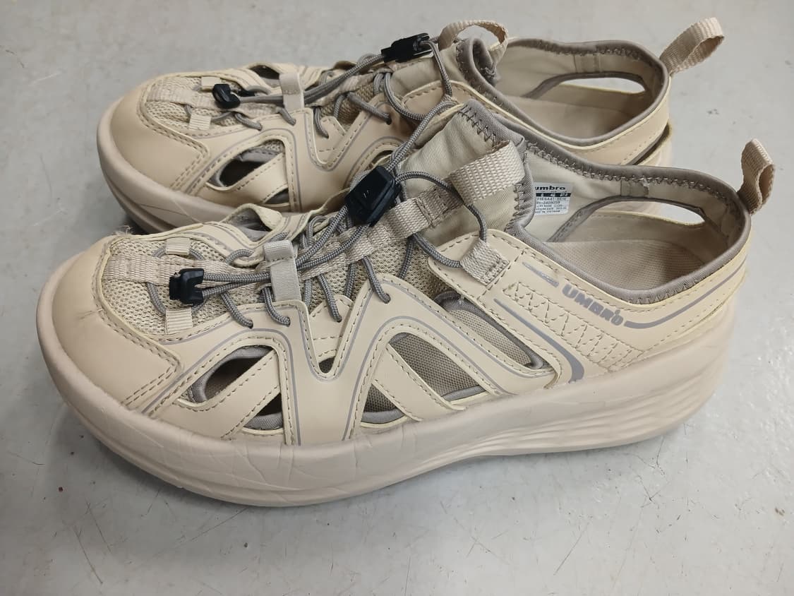 엄브로 컷아웃 샌들 270 베이지 상품이미지2