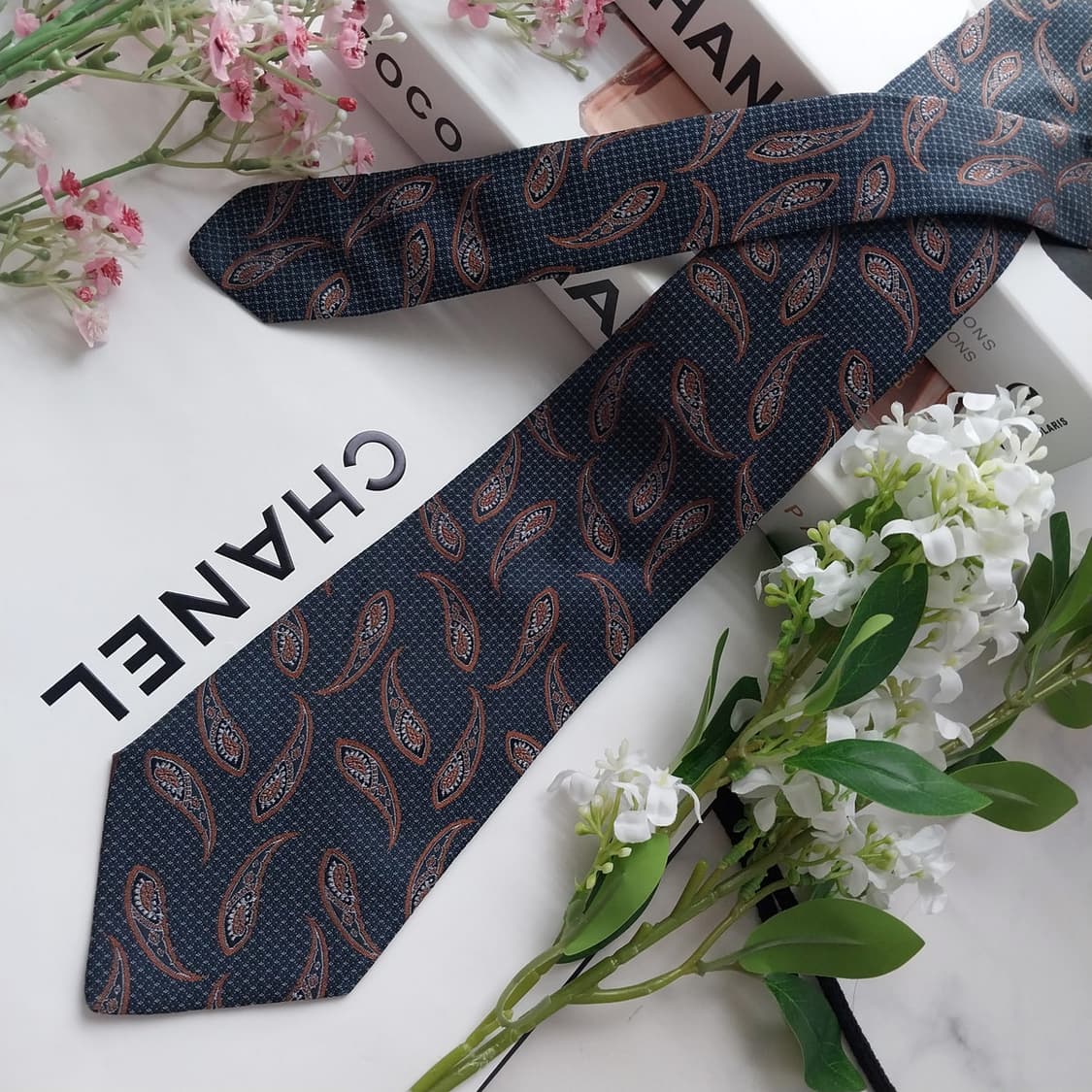 샤넬 넥타이 다크네이비 페이즐리 패턴 A+등급 K2230
 상품이미지3