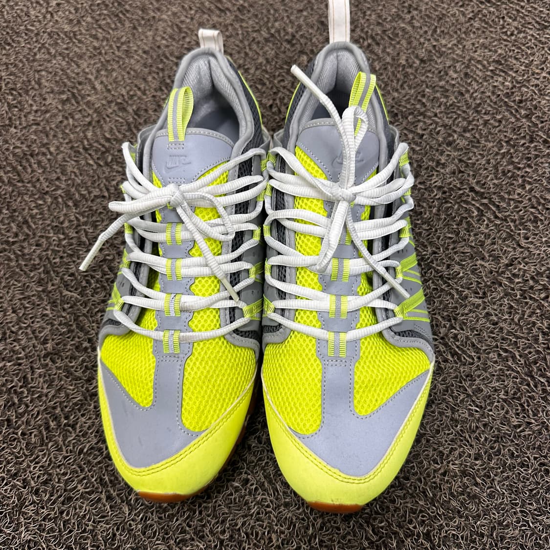 NIKE 나이키 클랏 줌 헤이븐 볼트 형광 운동화 300사이즈 상품이미지3