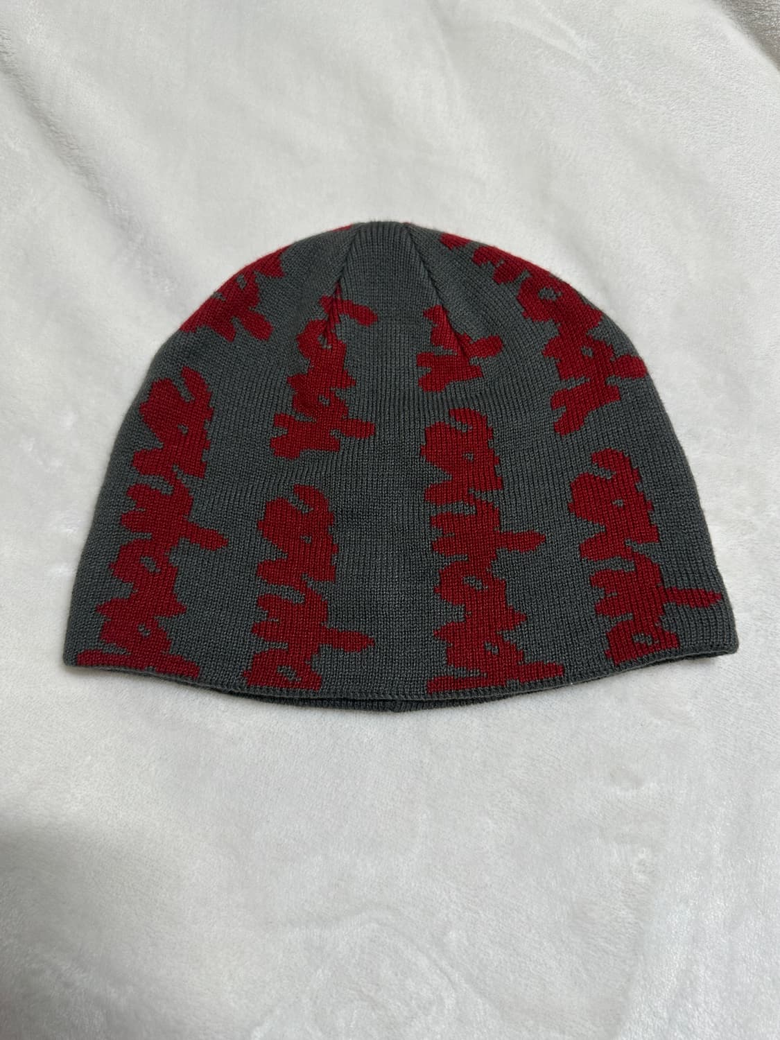 예스아이씨 비니 Doodled Jacquard Beanie Gun Met 상품이미지1