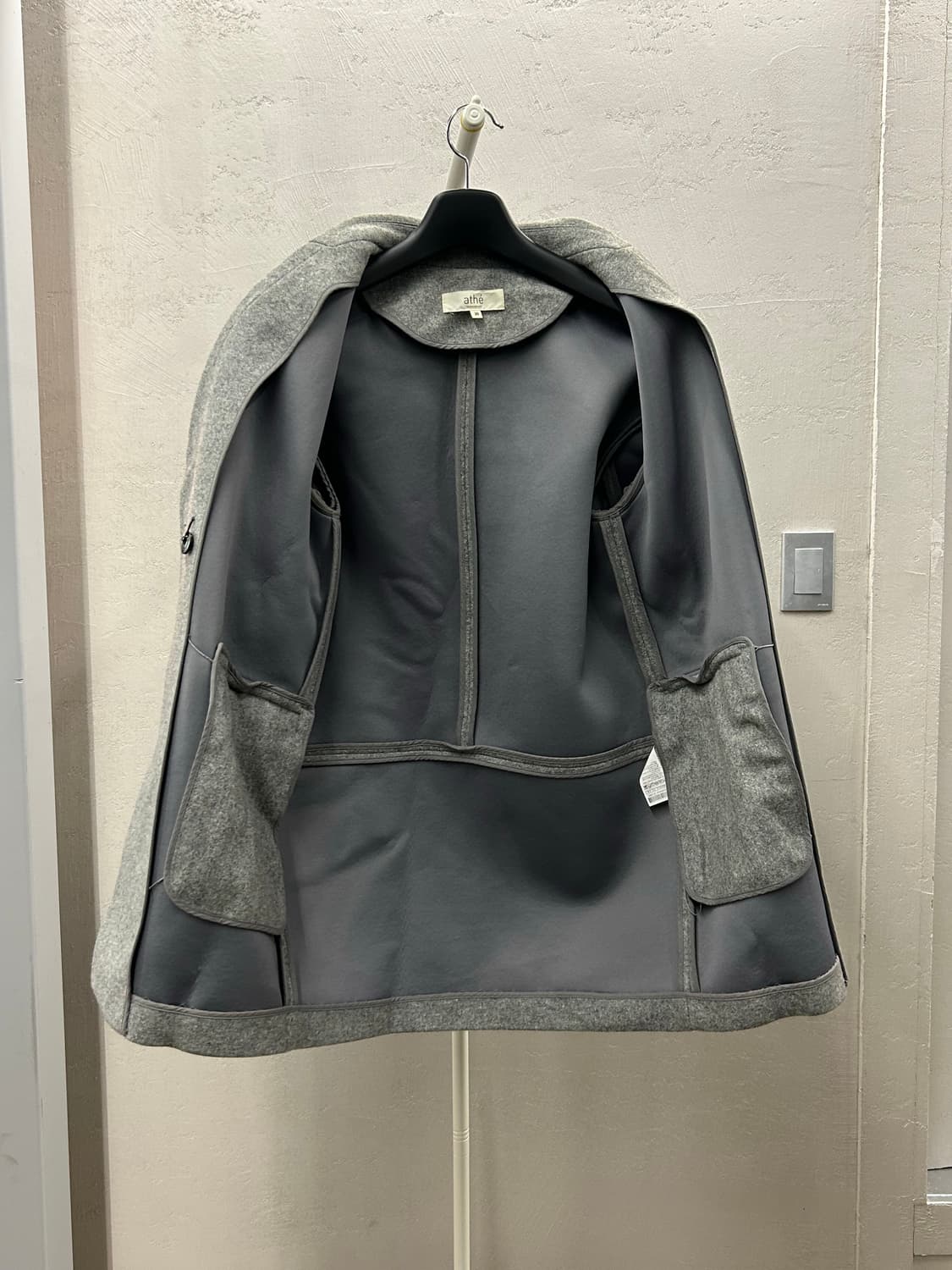 athe (아떼) 더블 브레스트 여성 코트 회색 상품이미지4