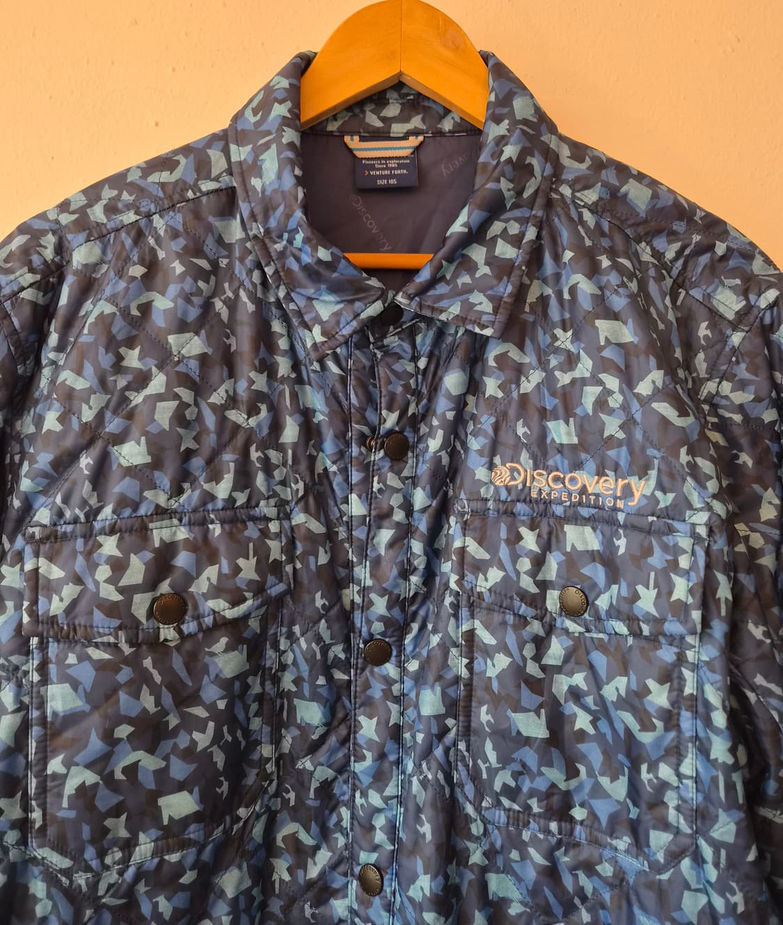 디스커버리 남성 카모플라쥬 퀄팅 셔츠자켓
 상품이미지2