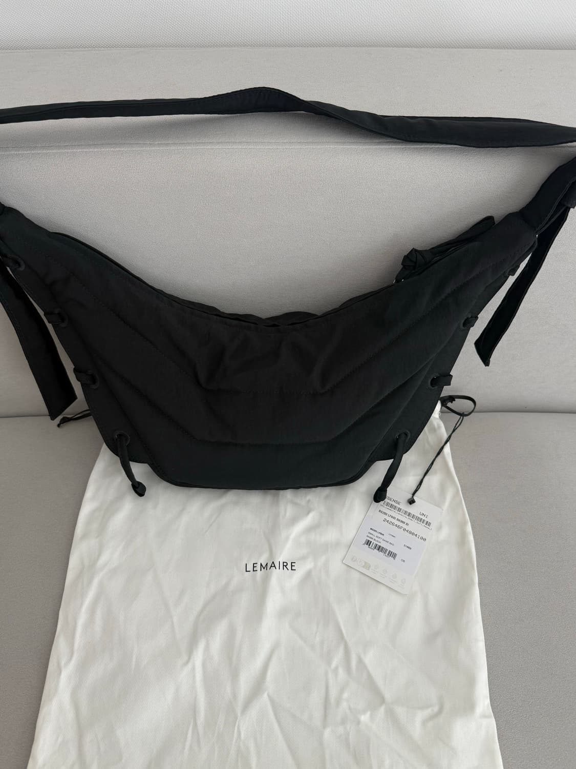 르메르 소프트 게임백 스몰 블랙 (더스트백, 택O) 상품이미지1