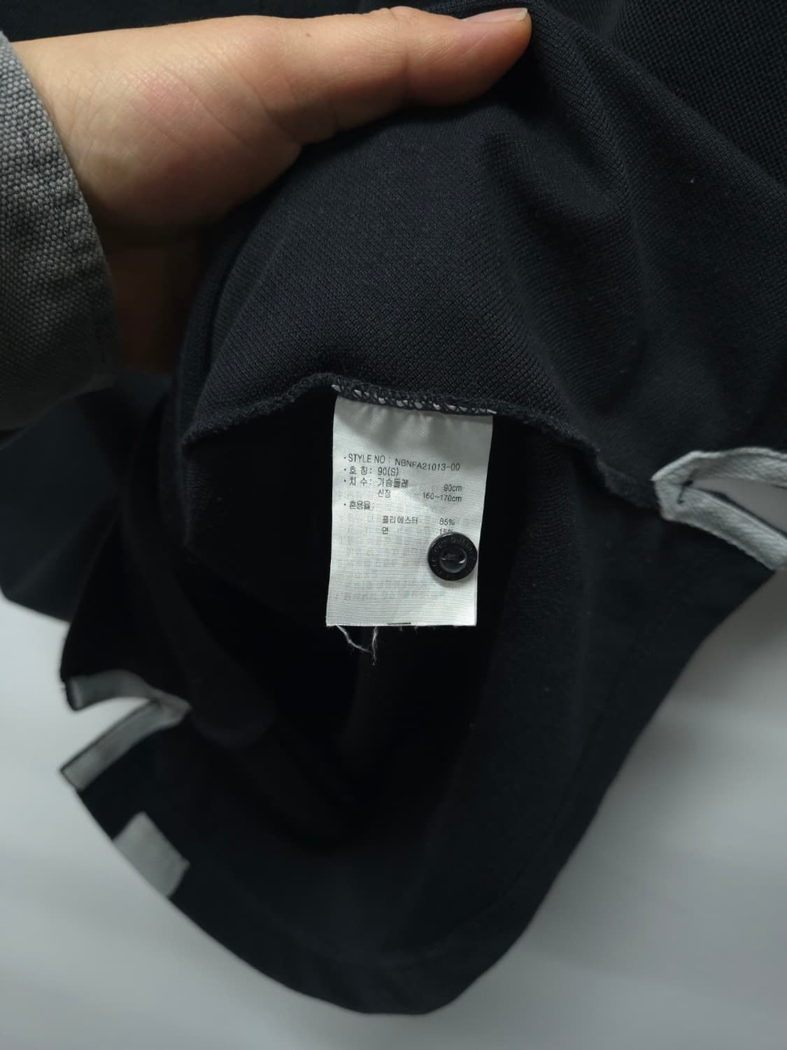 뉴발란스 여성 가슴 자수 로고 반팔 카라티 블랙(66) 상품이미지6