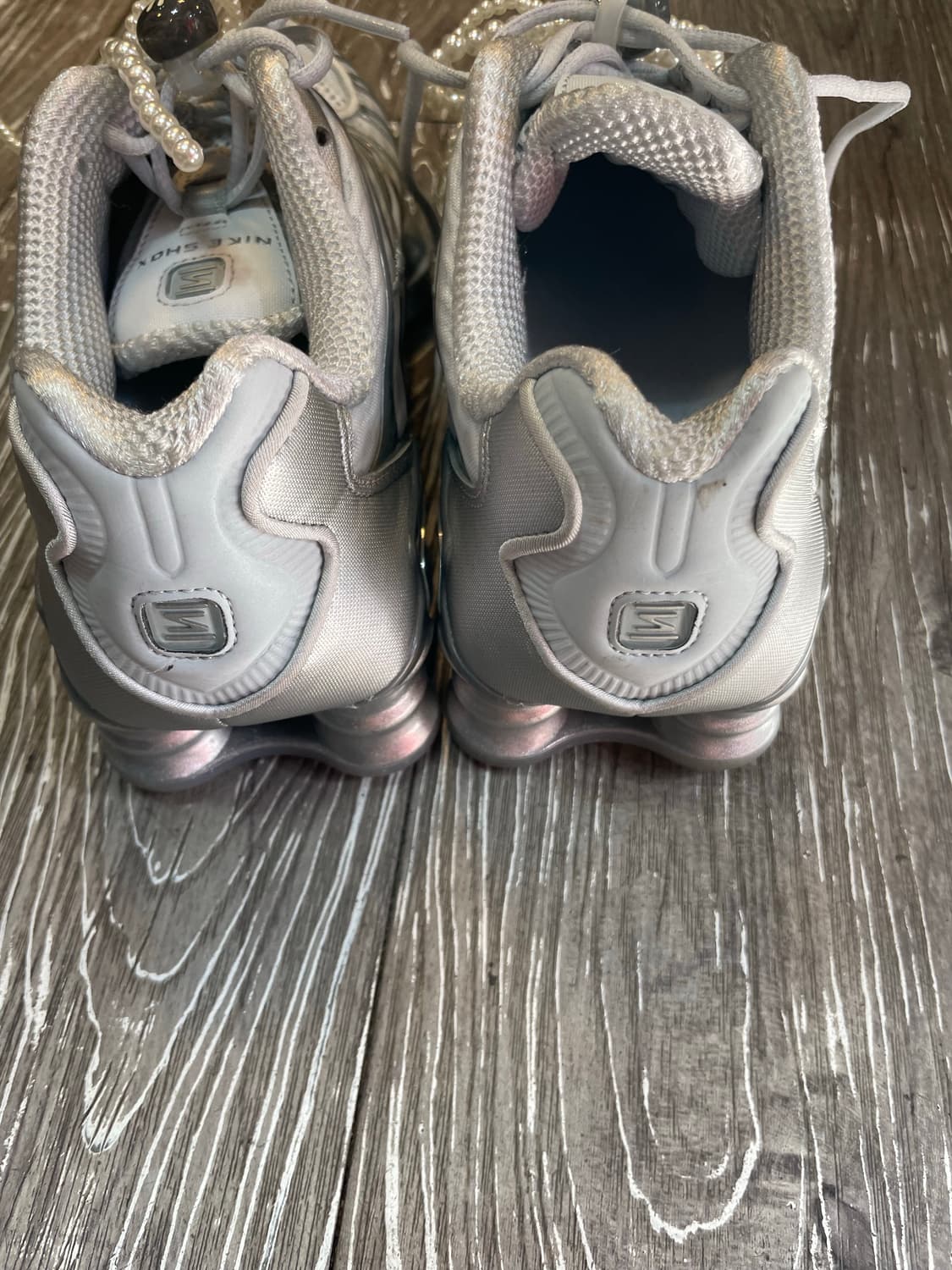 나이키 샥스 TL 퓨어 플래티넘 앤 메탈릭 실버(240) 상품이미지4