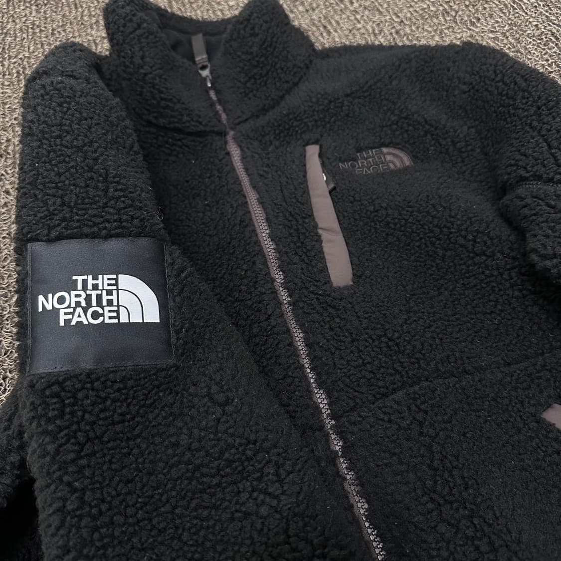 노스페이스 화이트라벨 뽀글이 털 후리스 자켓 블랙 90(S) 상품이미지2