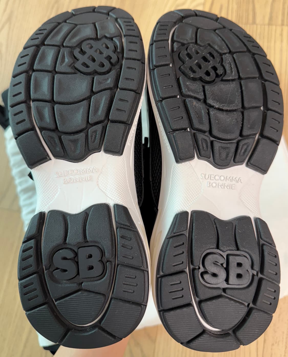 슈콤마보니 뉴 플라워밤 메리제인 스니커즈 블랙 230 상품이미지8