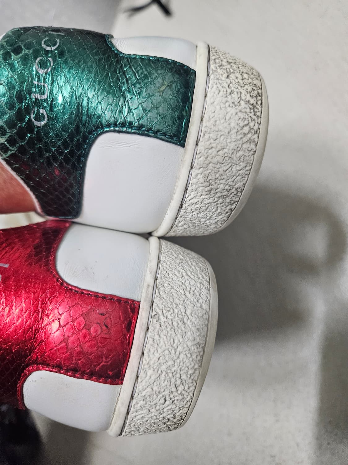 구찌 꿀벌 스니커즈 37반 사이즈 상품이미지2