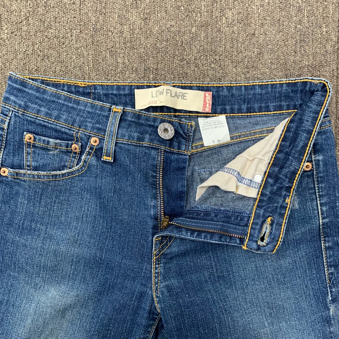 [30] 리바이스 519 로우라이즈 플레어 부츠컷 데님팬츠 상품이미지4
