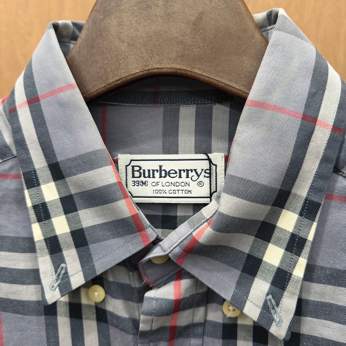 버버리 런던 코튼 긴팔 체크 셔츠 싱글 포켓 로고 자수 디테일 그레이 상품이미지6