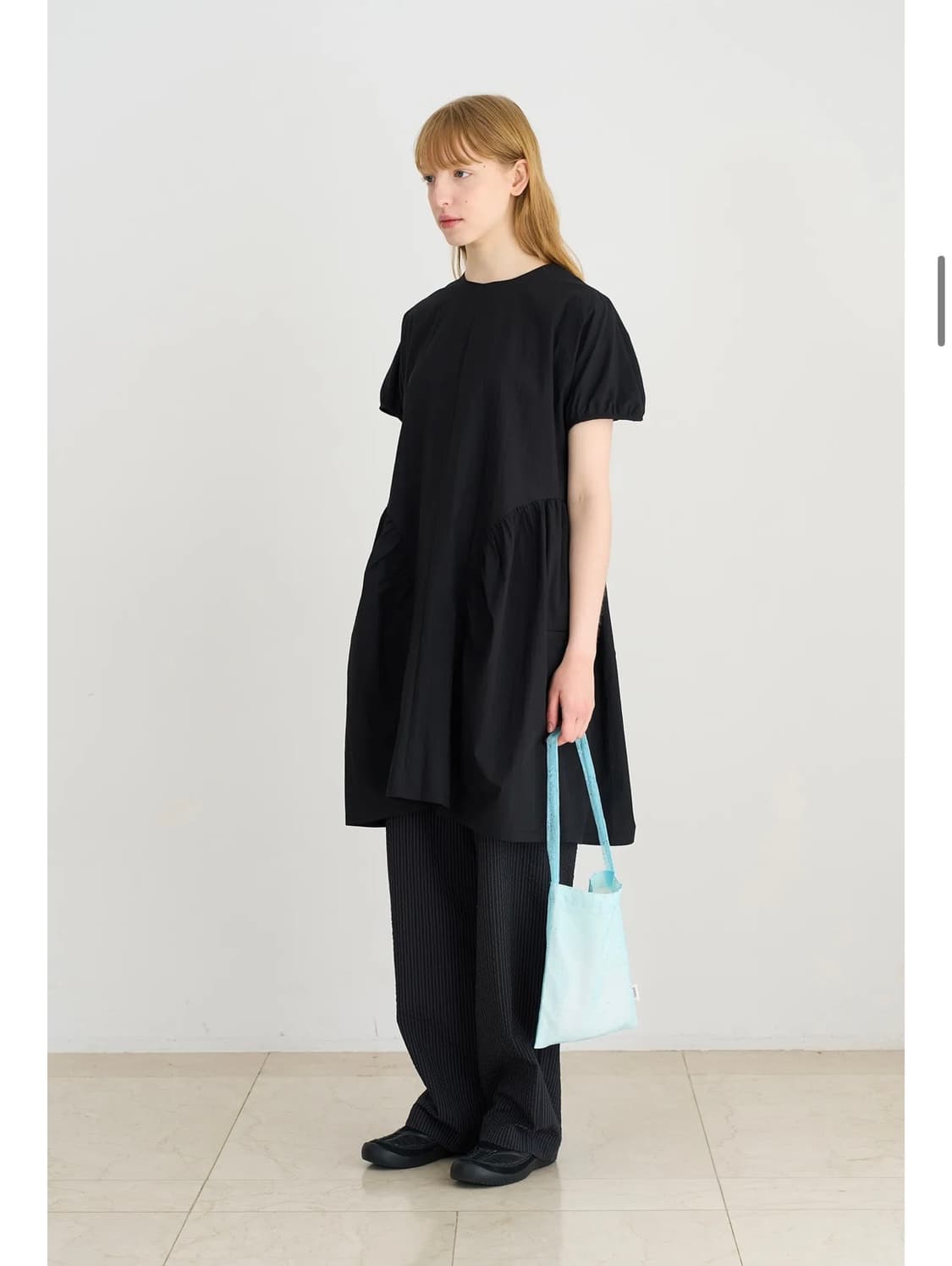 PESTO CAP SLEEVE SHIRRING DRESS BLACK 상품이미지3