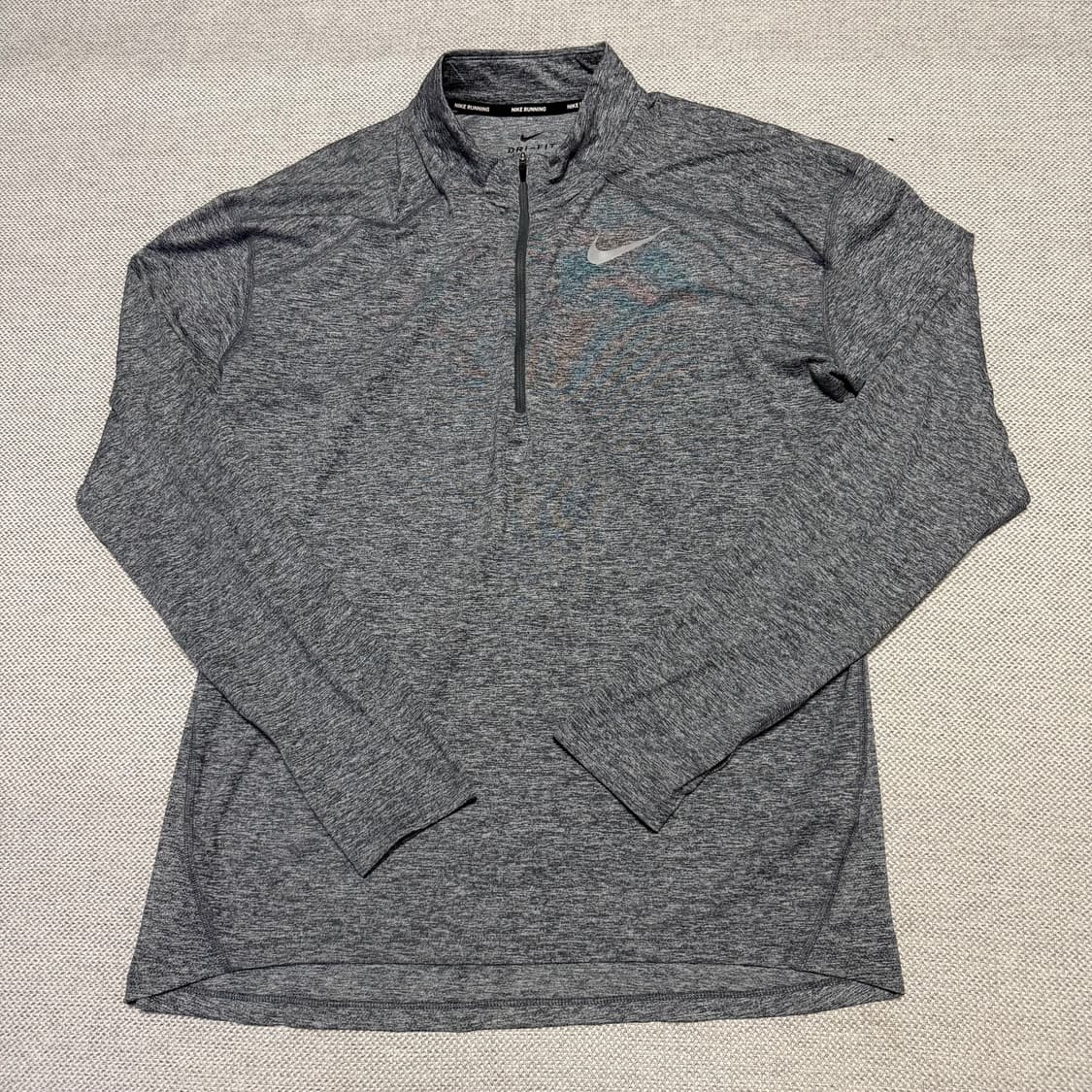 나이키 드라이핏 기능성 러닝 하프탑 상품이미지1