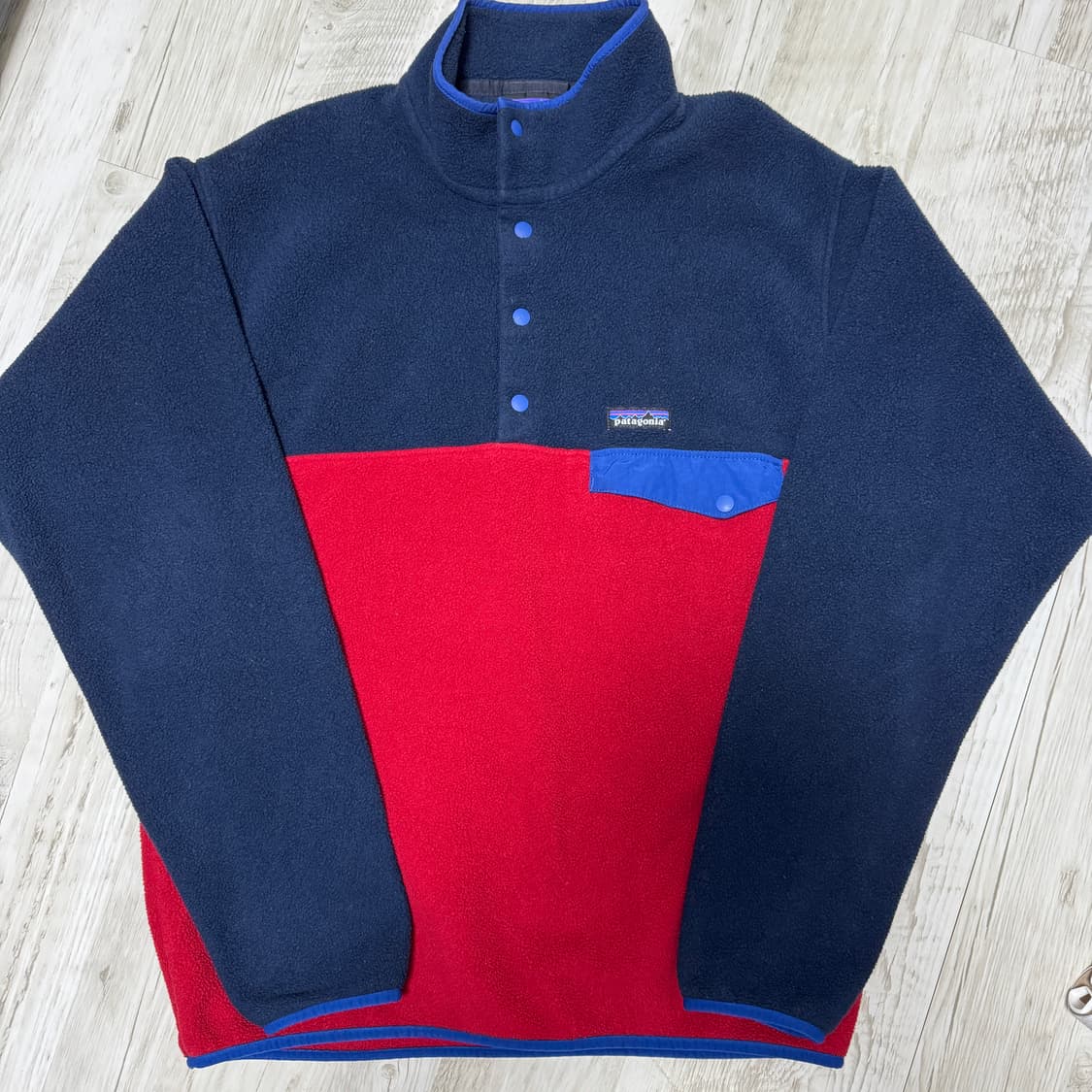 파타고니아 신칠라 켄달제너 17년도 동일모델 M사이즈 상품이미지1