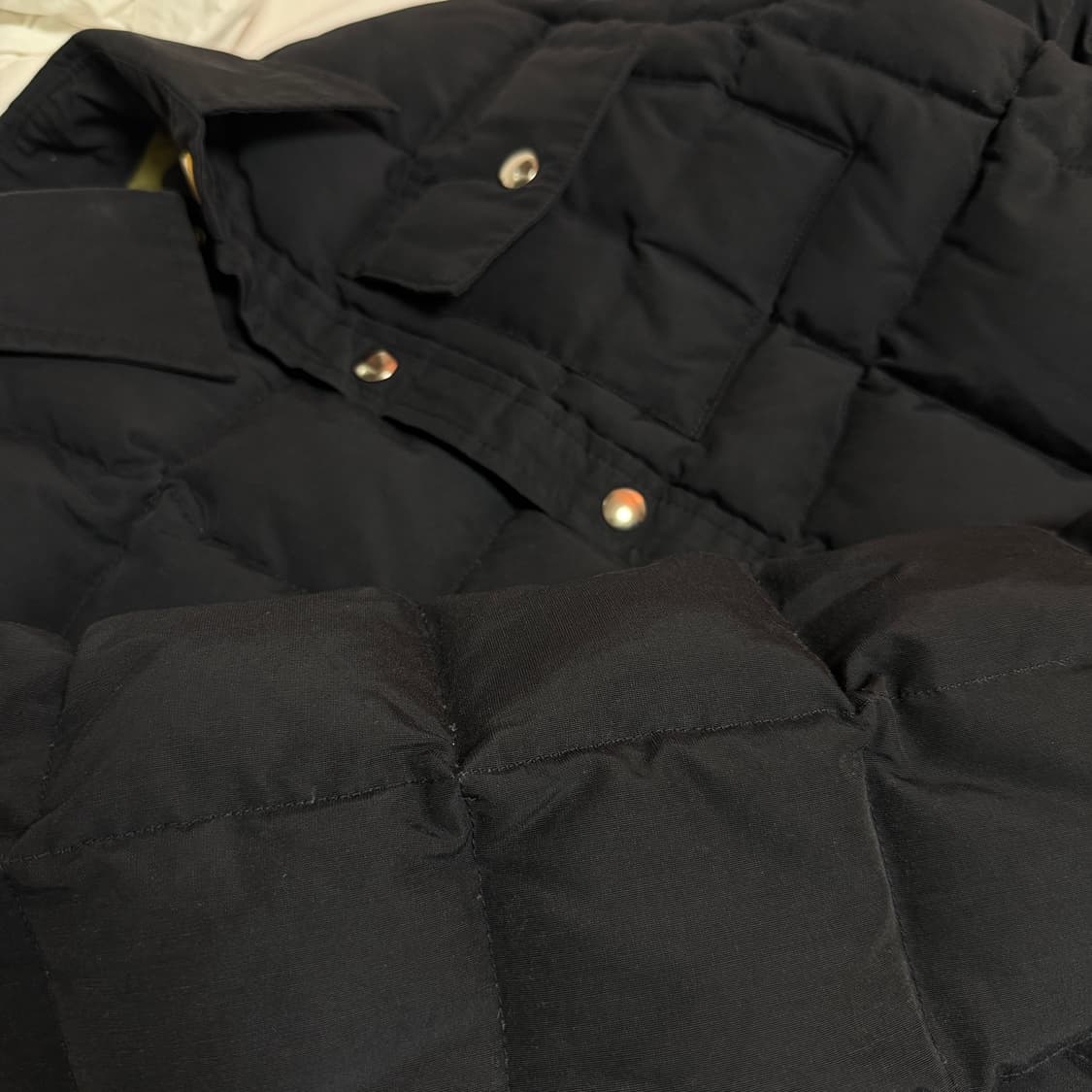 크레센트 다운웍스 다운셔츠 상품이미지1