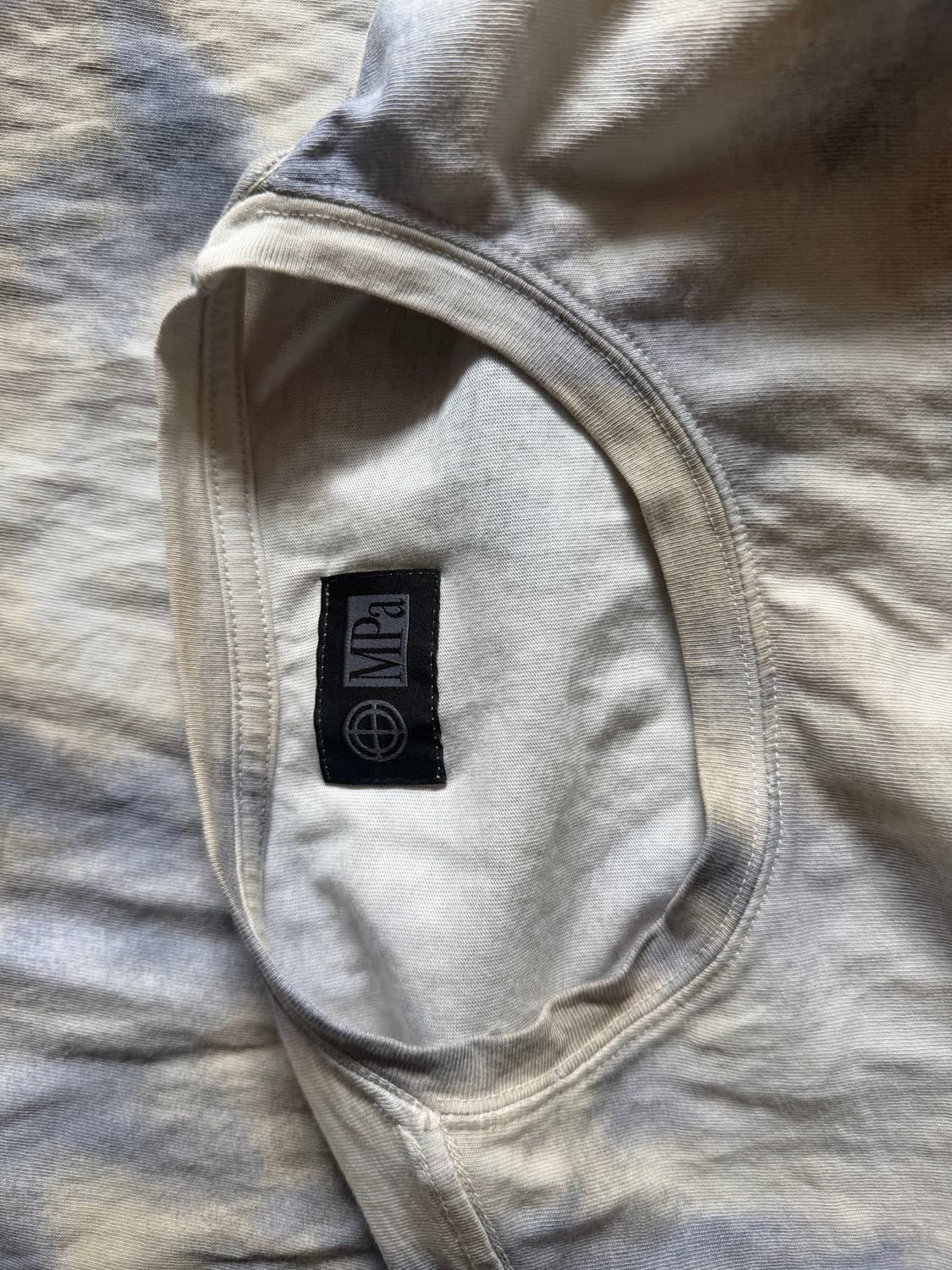 플라스틱 프로덕트 긴팔티 상품이미지3