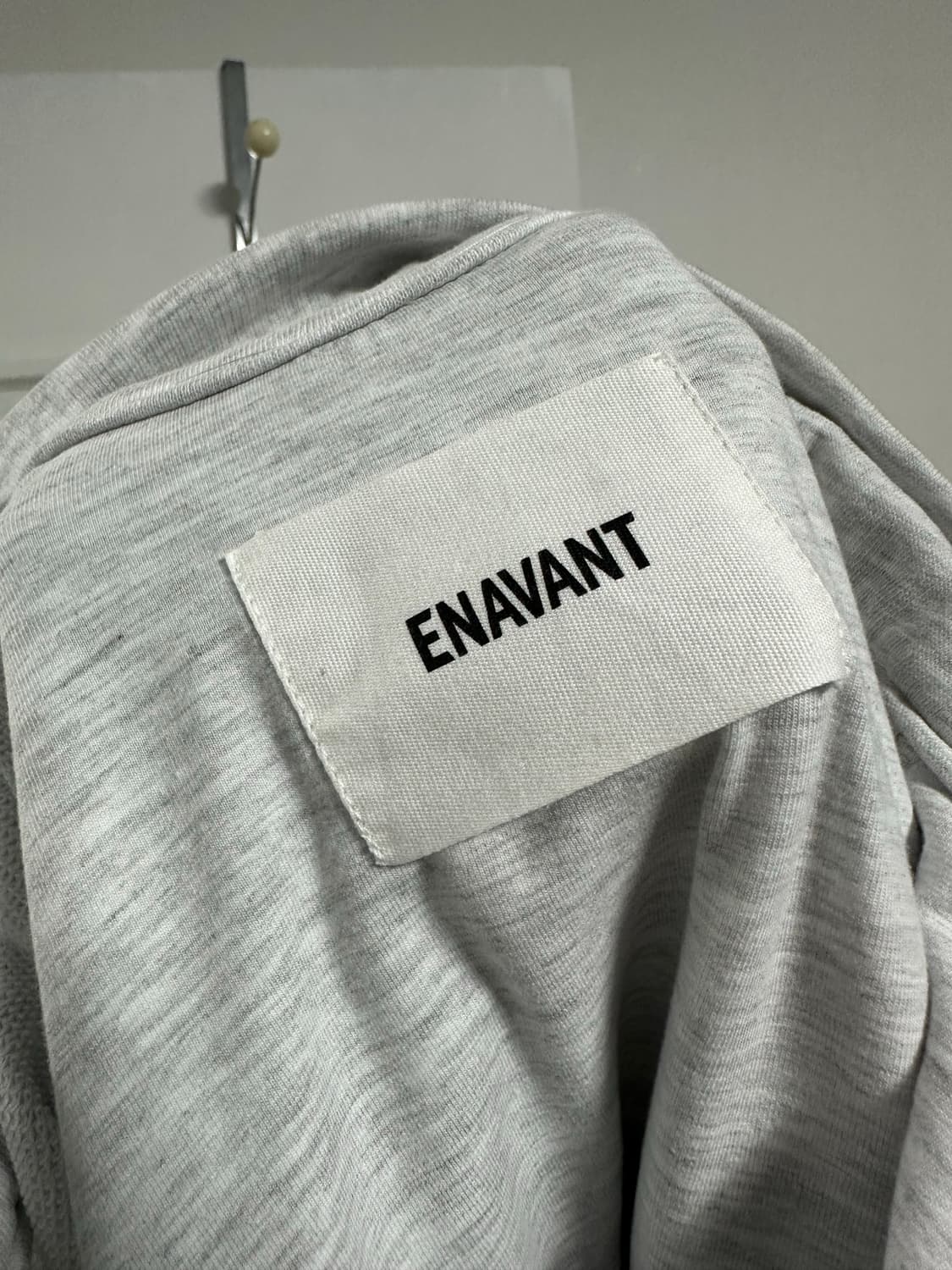 에나반트 ENAVANT 반집업 상품이미지3