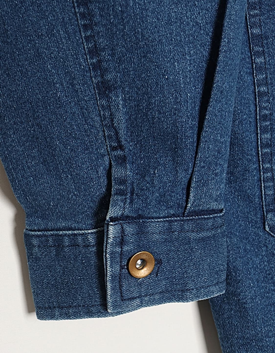 isoLaine V-Neck Denim Jacket 상품이미지5