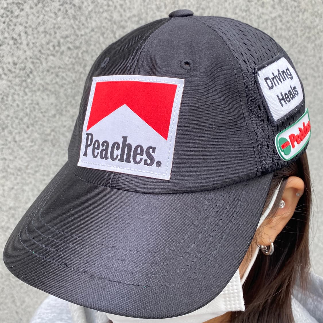 피치스(Peaches.) 'Driving Heals' 블랙 메쉬 캡 상품이미지3