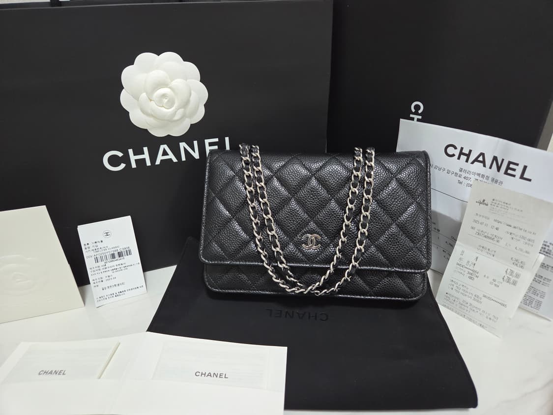 [새상품급] 샤넬 클래식 캐비어 WOC 은장 Black 상품이미지1