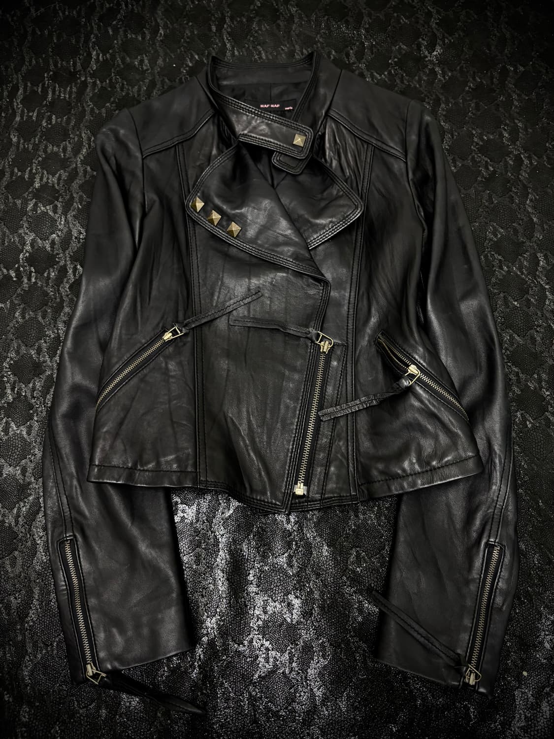 “Vintage” Chic Mood Stud Leather Jacket 상품이미지1