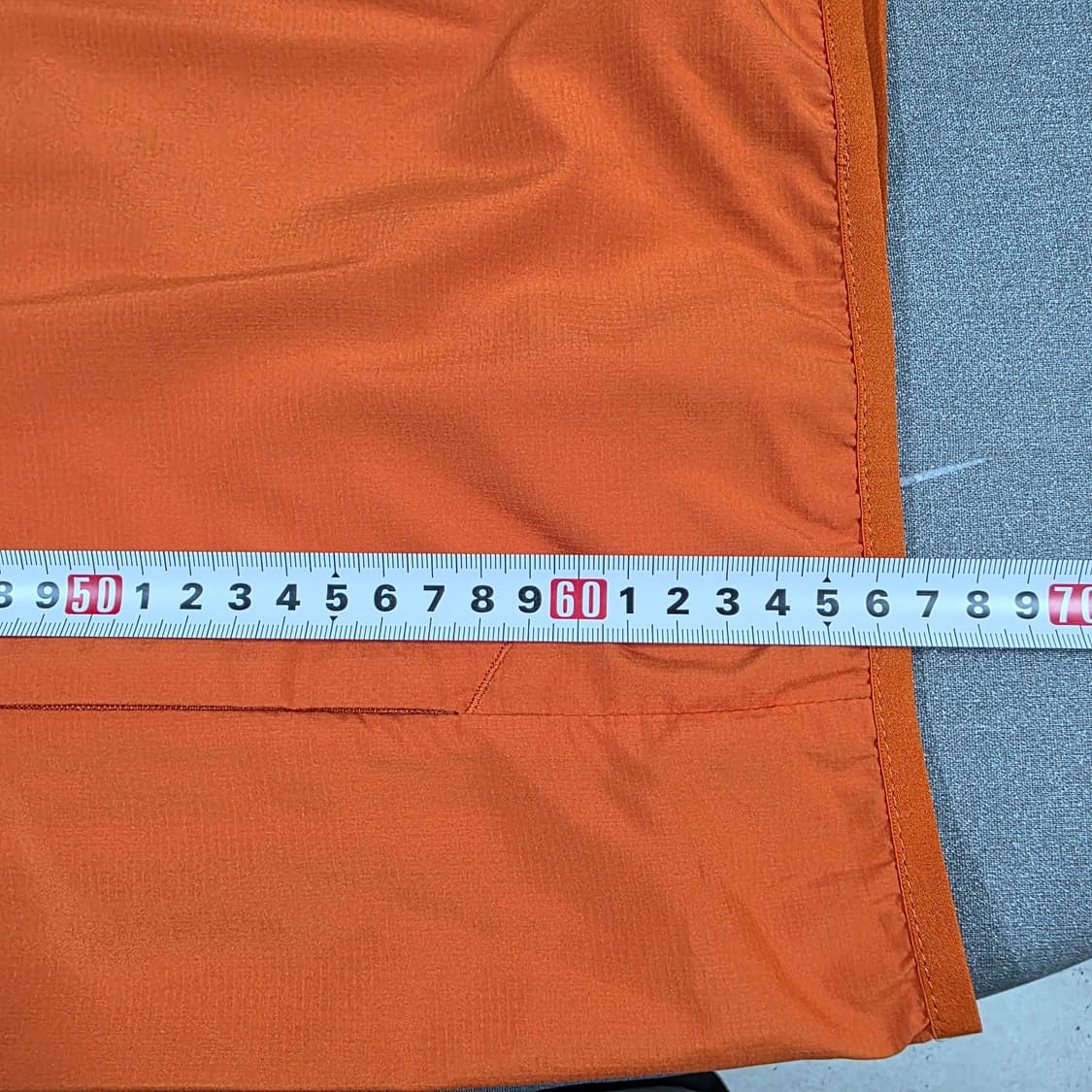 L 100 유니클로 경량 바람막이 오렌지 상품이미지7