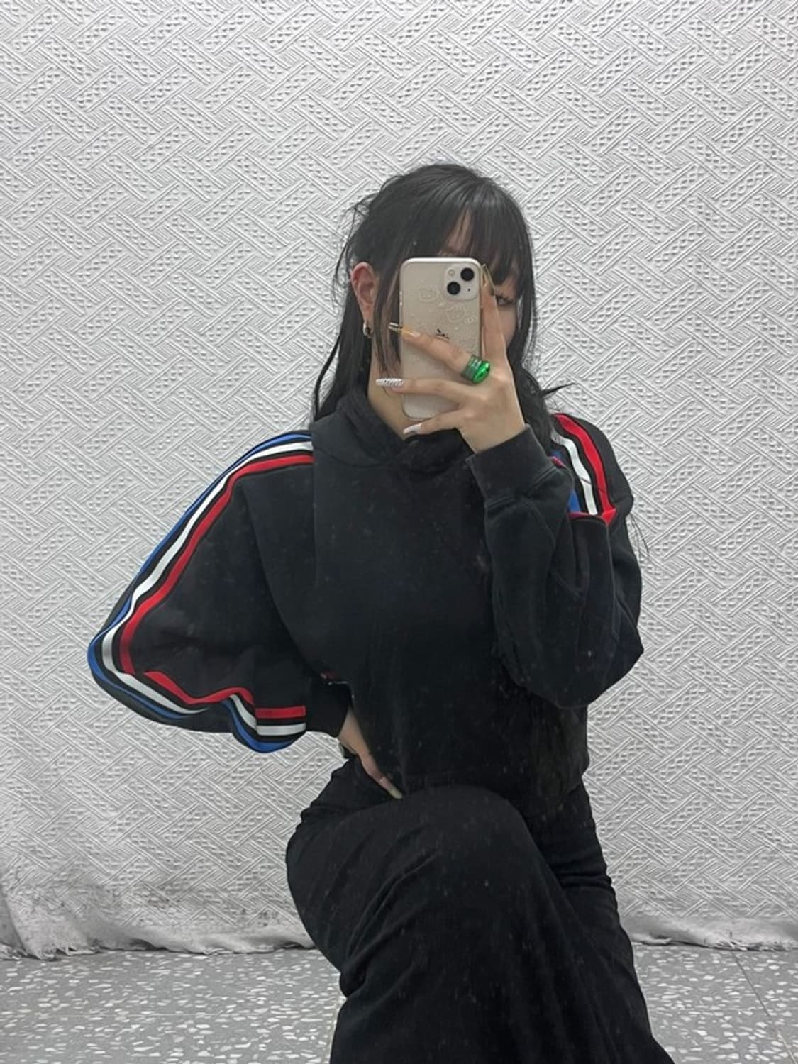 아디다스 키치 트라이컬러 백트레포일 크롭 후드티 M C08099 상품이미지2