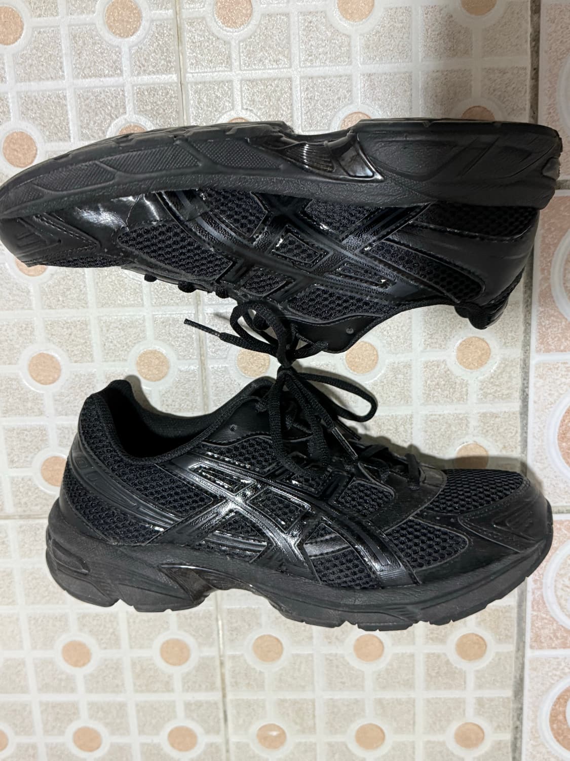 [270]아식스 젤 1130 블랙 그래파이트 그레이 상품이미지1