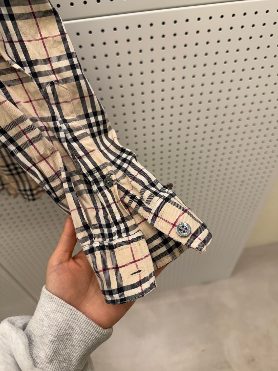 버버리 베이지 체크 패턴 노바 셔츠 U1716 상품이미지4