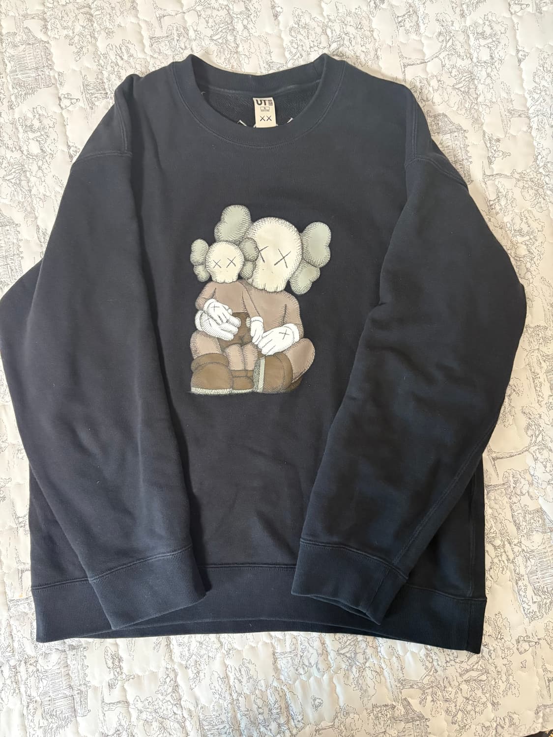 유니클로 카우스 맨투맨 두장  상품이미지3