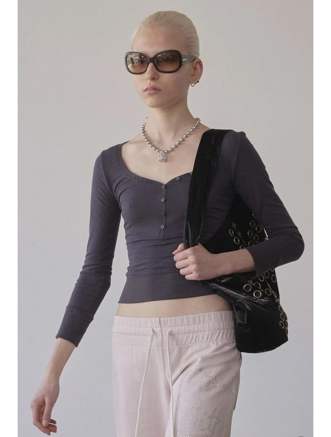 스컬프터 헨리넥탑 차콜 S 상품이미지2