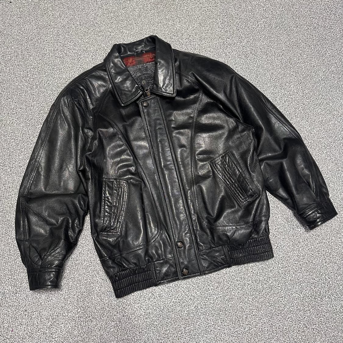 블랙 레더 봄버 자켓 상품이미지1