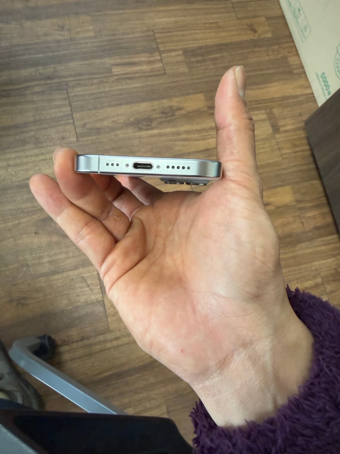 아이폰 15 pro 256기가 화이트티타늄  상품이미지5