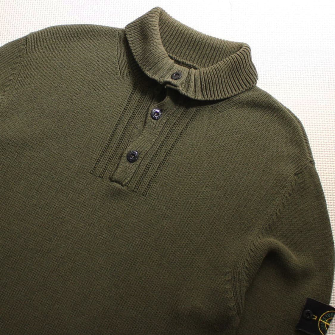 Stone lsland 스톤아일랜드 클래식 올리브 하프넥 니트 상품이미지4