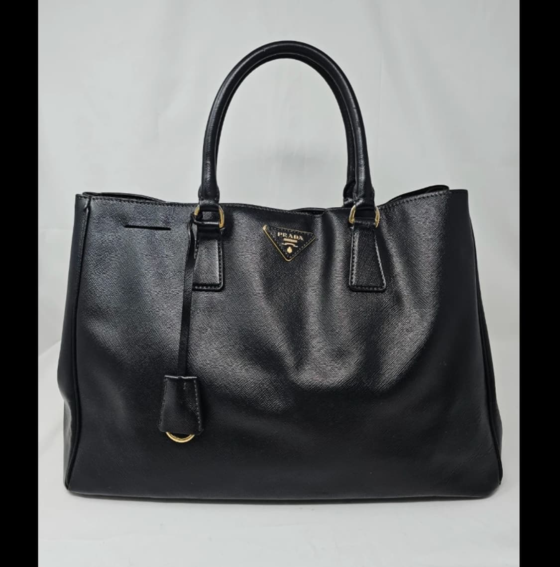 정품 프라다 사피아노 럭스 BN1844 블랙 토트백 상품이미지2