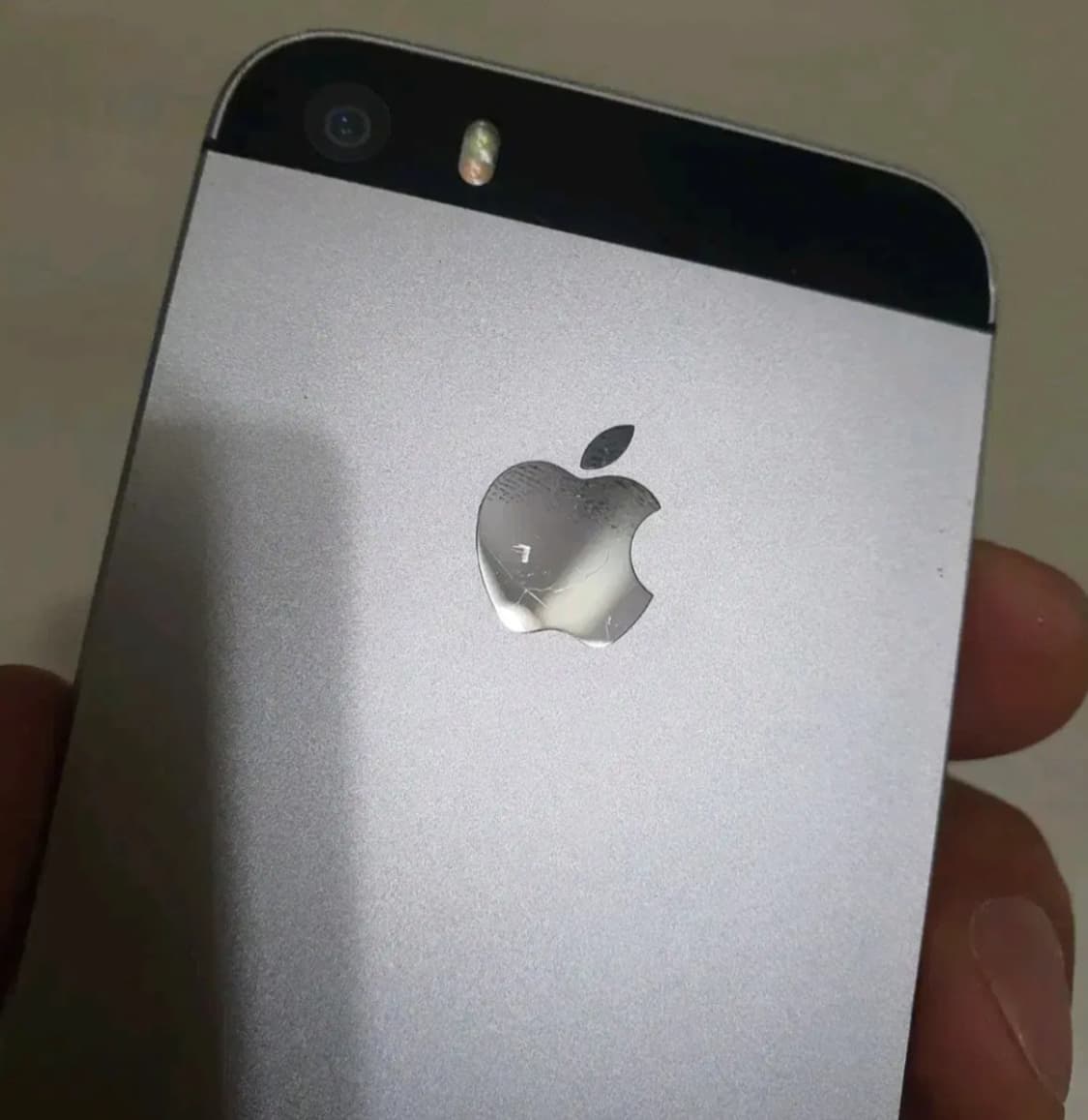 애플 아이폰se 64기가 A1723  상품이미지3