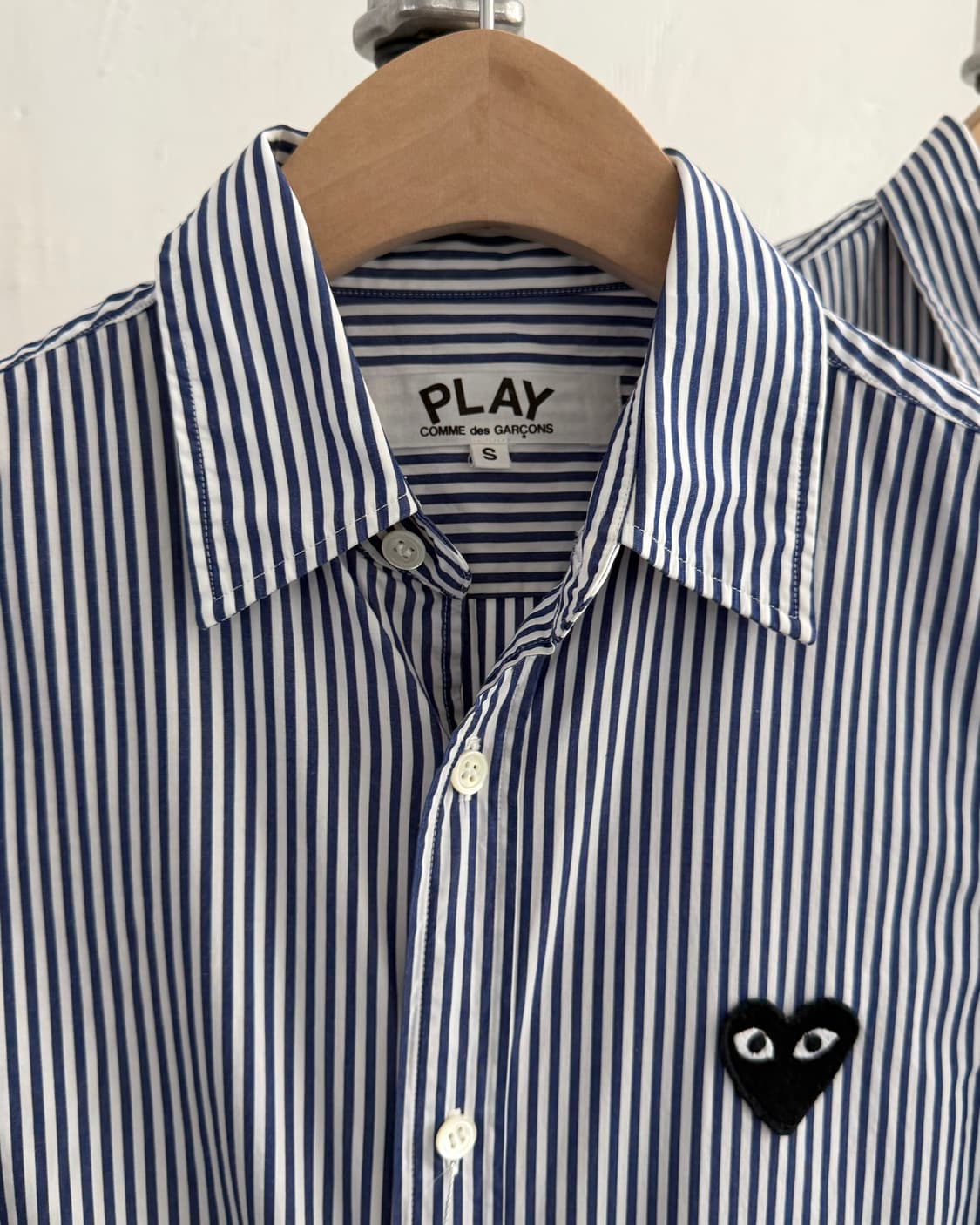 COMMEdesGARCONS 꼼데가르송 블랙와펜 스트라이프 셔츠 우먼 상품이미지5