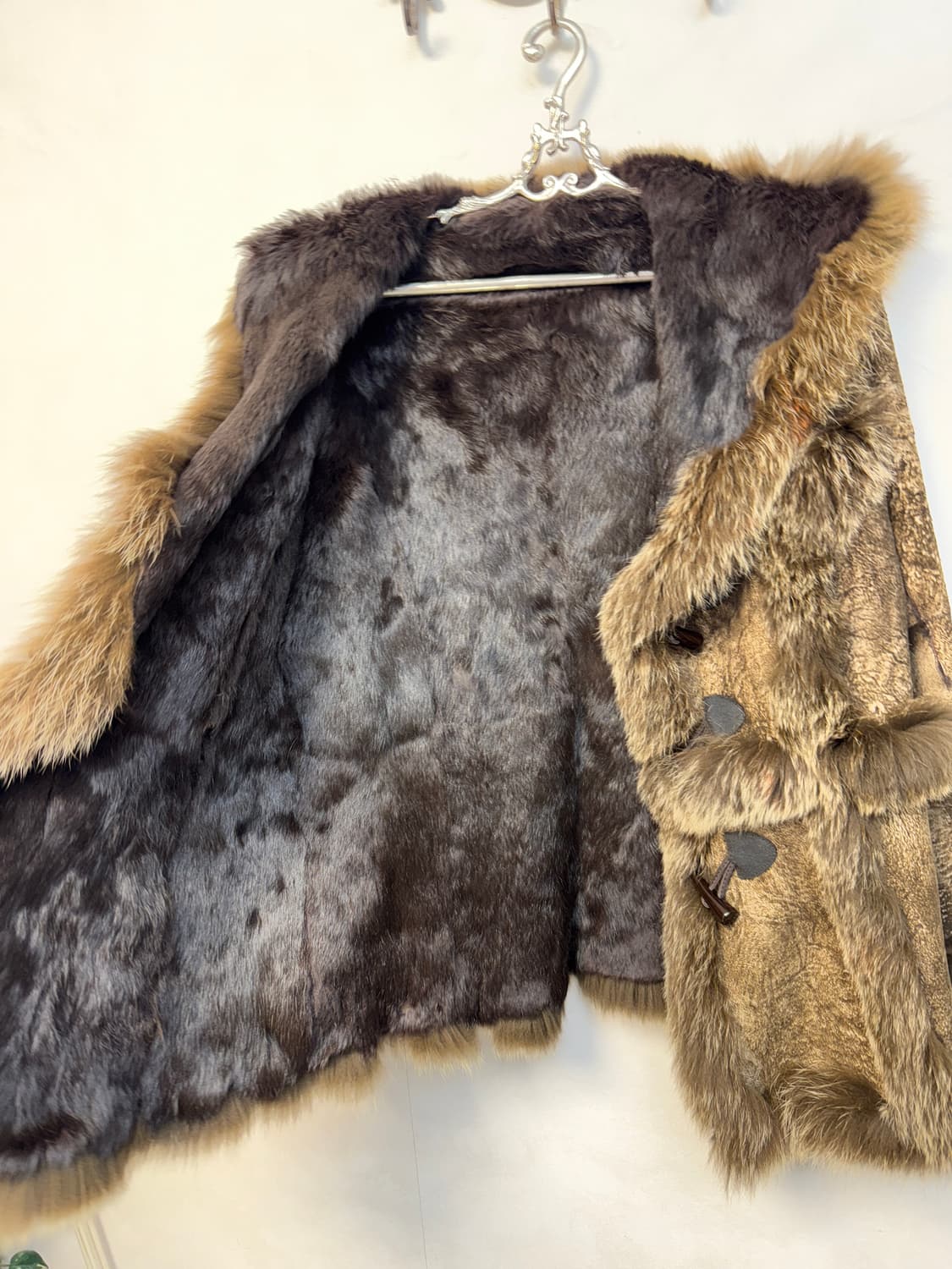 Brown tie dye rabbit&fox fur duffle 무스탕 상품이미지4