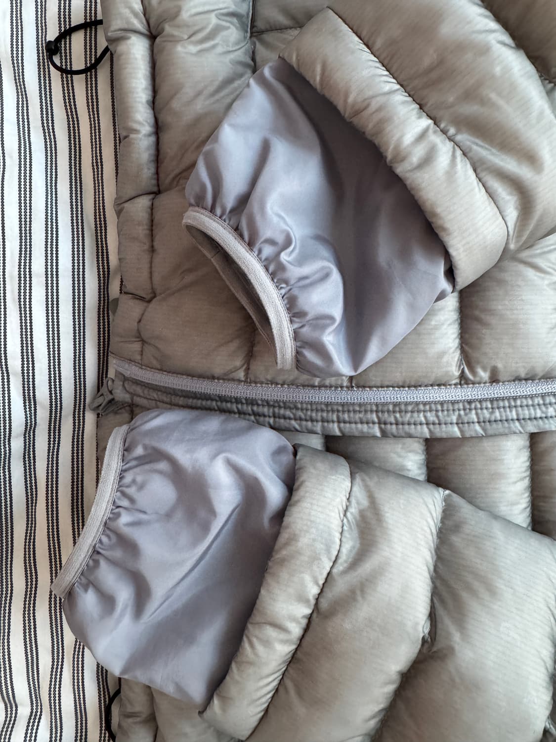 산산기어 서픽스 푸퍼 자켓 그레이 1사이즈 24fw 상품이미지2