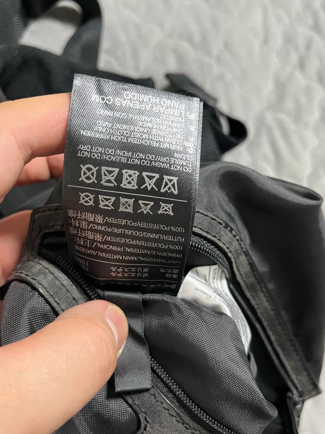 Y-3 요지야마모토 사이드 지퍼 백팩 블랙 상품이미지10