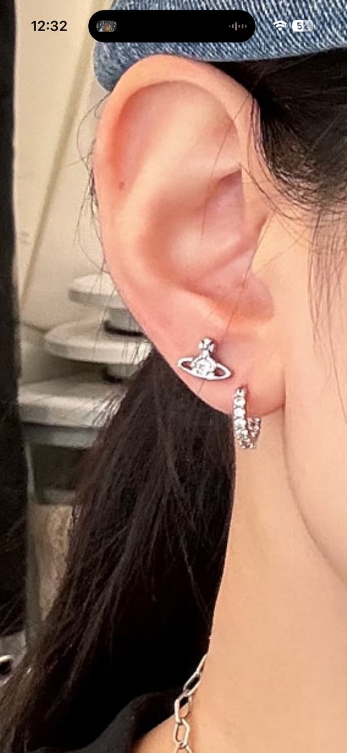 비비안웨스트우드 이어링 새상품 크림구매 상품이미지1