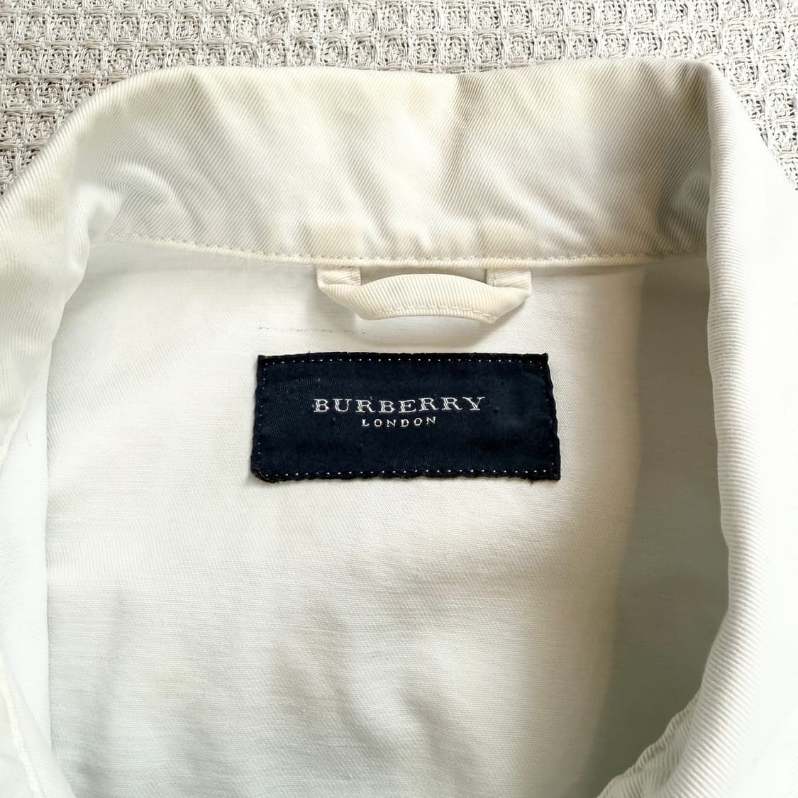 버버리 화이트 청자켓 상품이미지5